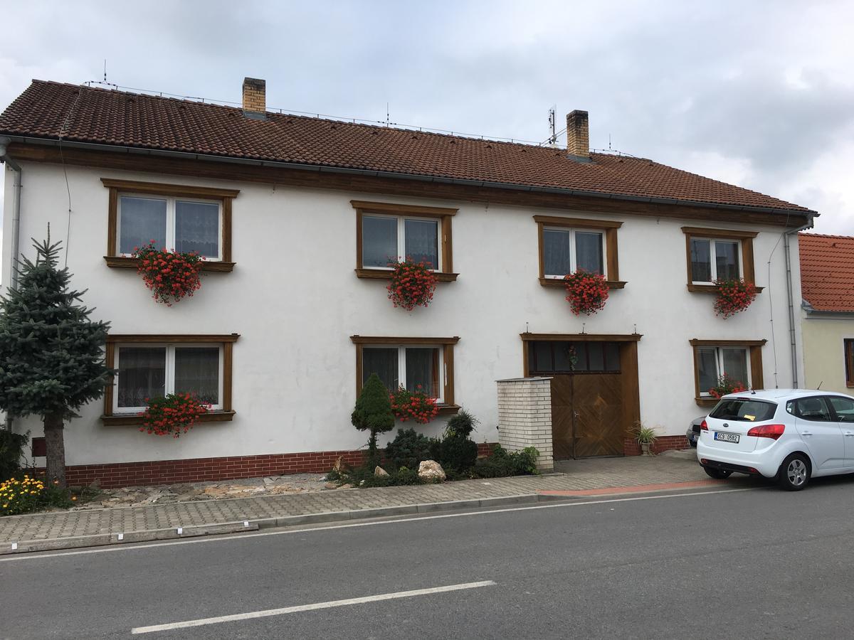 Ferienwohnung Apartman Olesnik Exterior foto